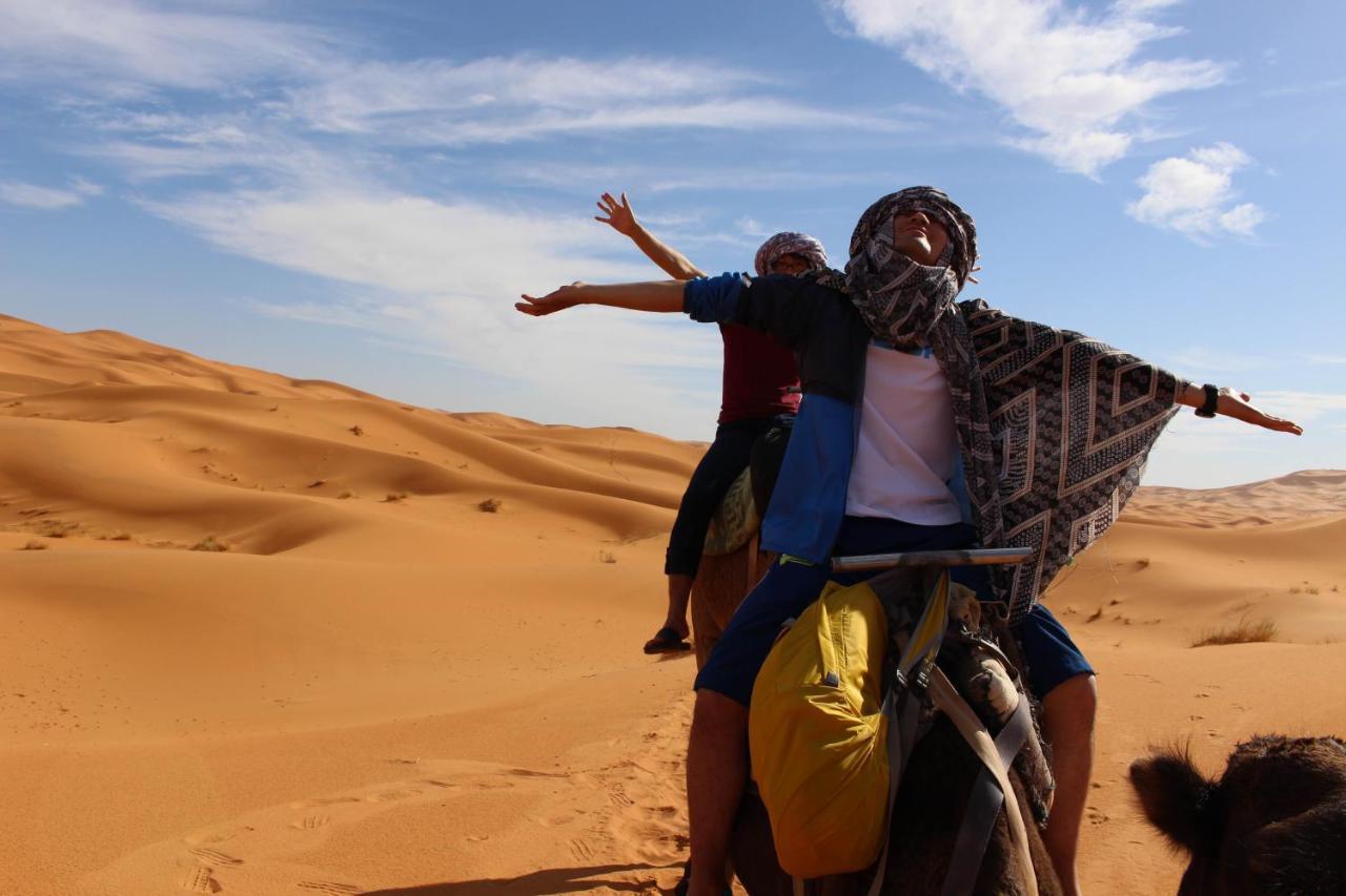 Desert Camel Trekking Camp メルズーガ エクステリア 写真