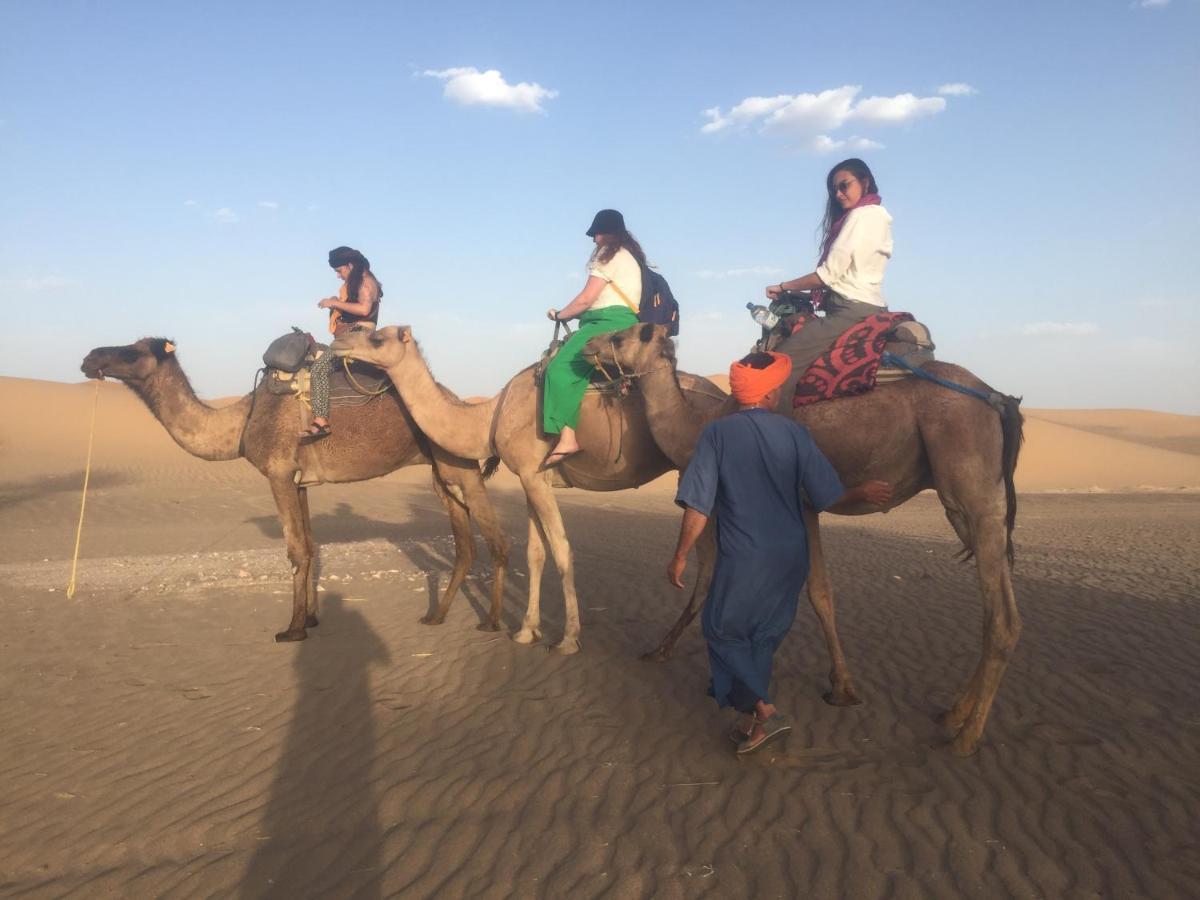 Desert Camel Trekking Camp メルズーガ エクステリア 写真