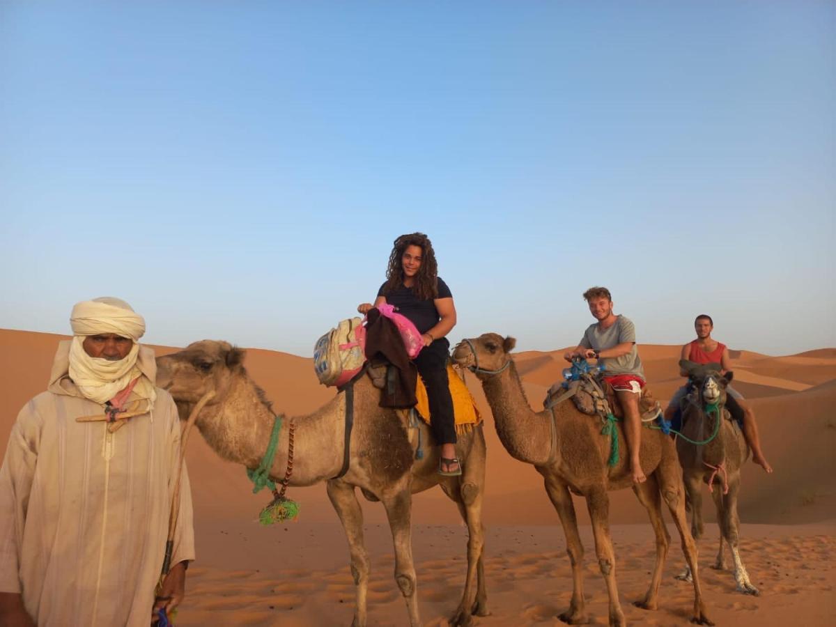 Desert Camel Trekking Camp メルズーガ エクステリア 写真